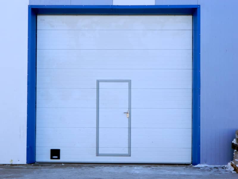 Промышленные ворота DoorHan в Калининграде с установкой