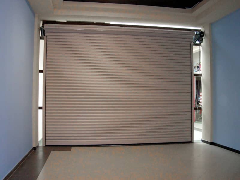 Роллетные ворота DoorHan в Калининграде с установкой