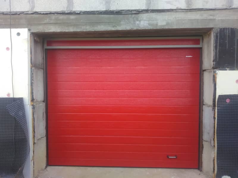 Секционные ворота DoorHan в Калининграде с установкой