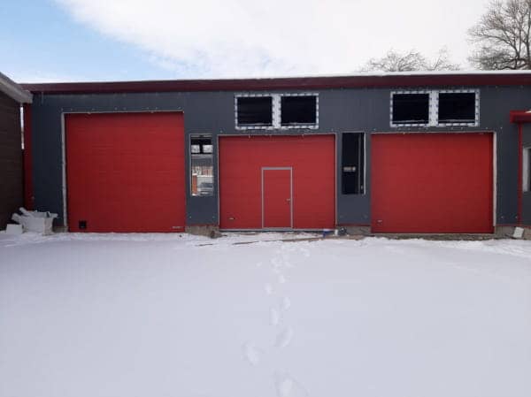 Секционные ворота DoorHan в Калининграде с установкой