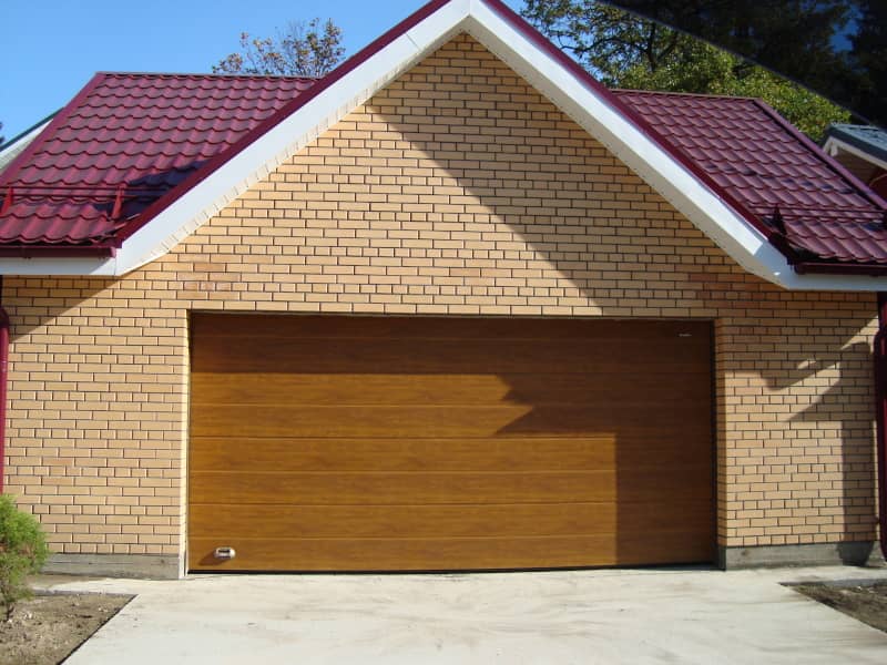 Секционные ворота DoorHan в Калининграде с установкой