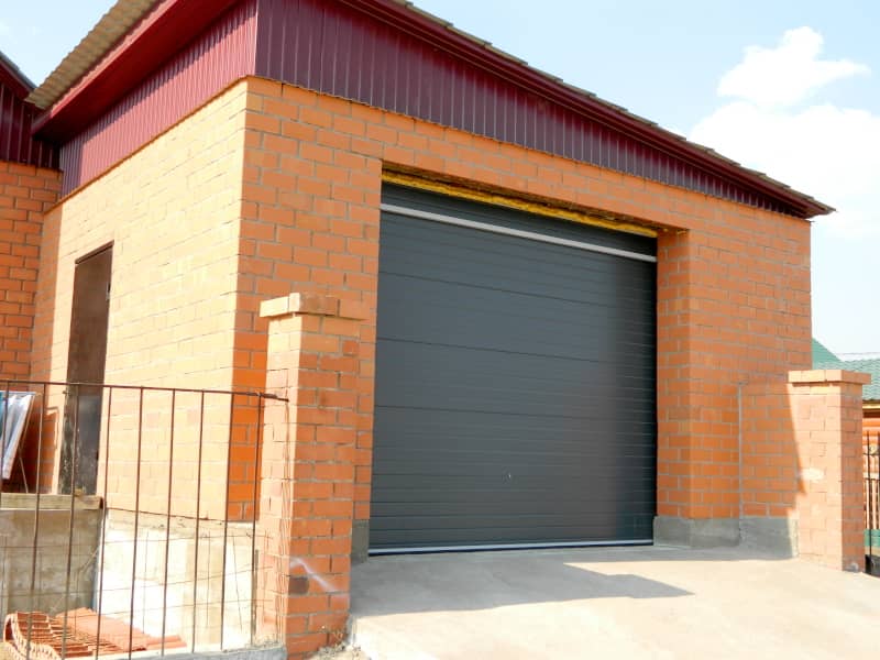 Секционные ворота DoorHan в Калининграде с установкой