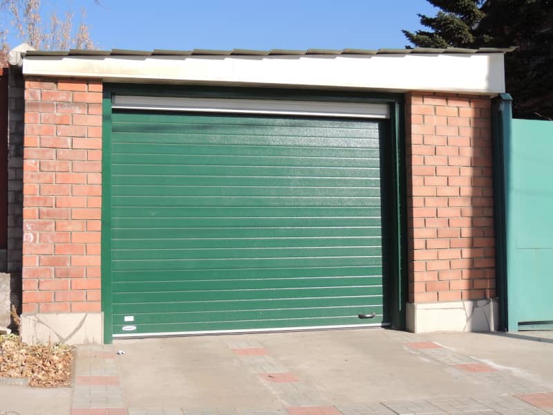 Секционные ворота DoorHan в Калининграде с установкой