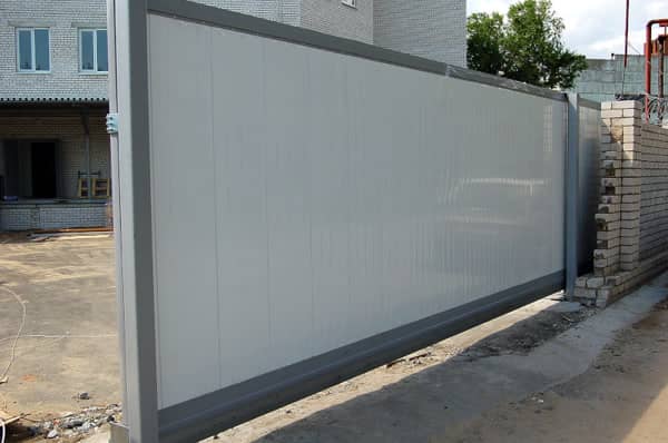 Уличные ворота DoorHan в Калининграде с установкой